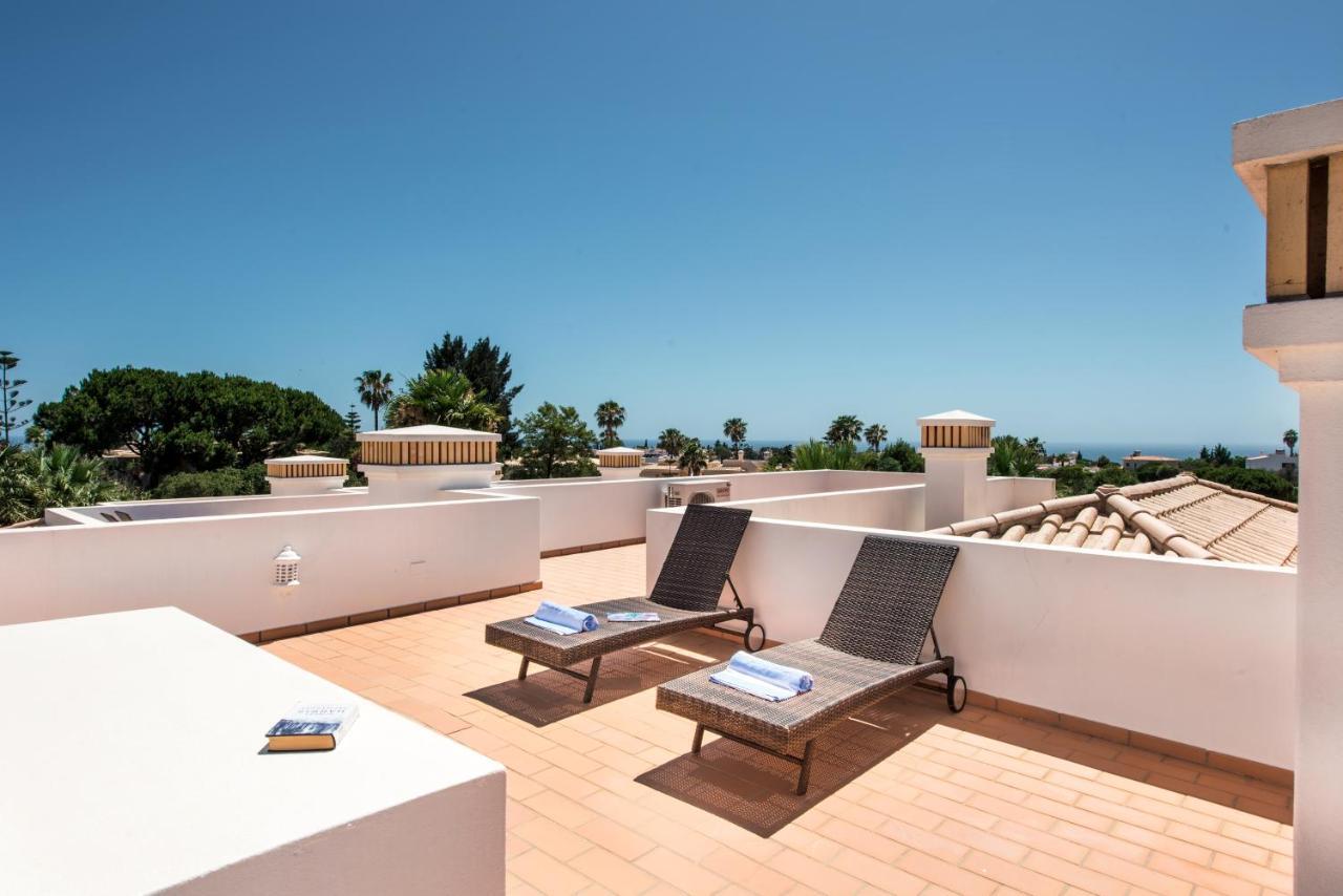 Beautiful Two Bedroom Apartment With Roof Terrace カルヴォエイロ エクステリア 写真