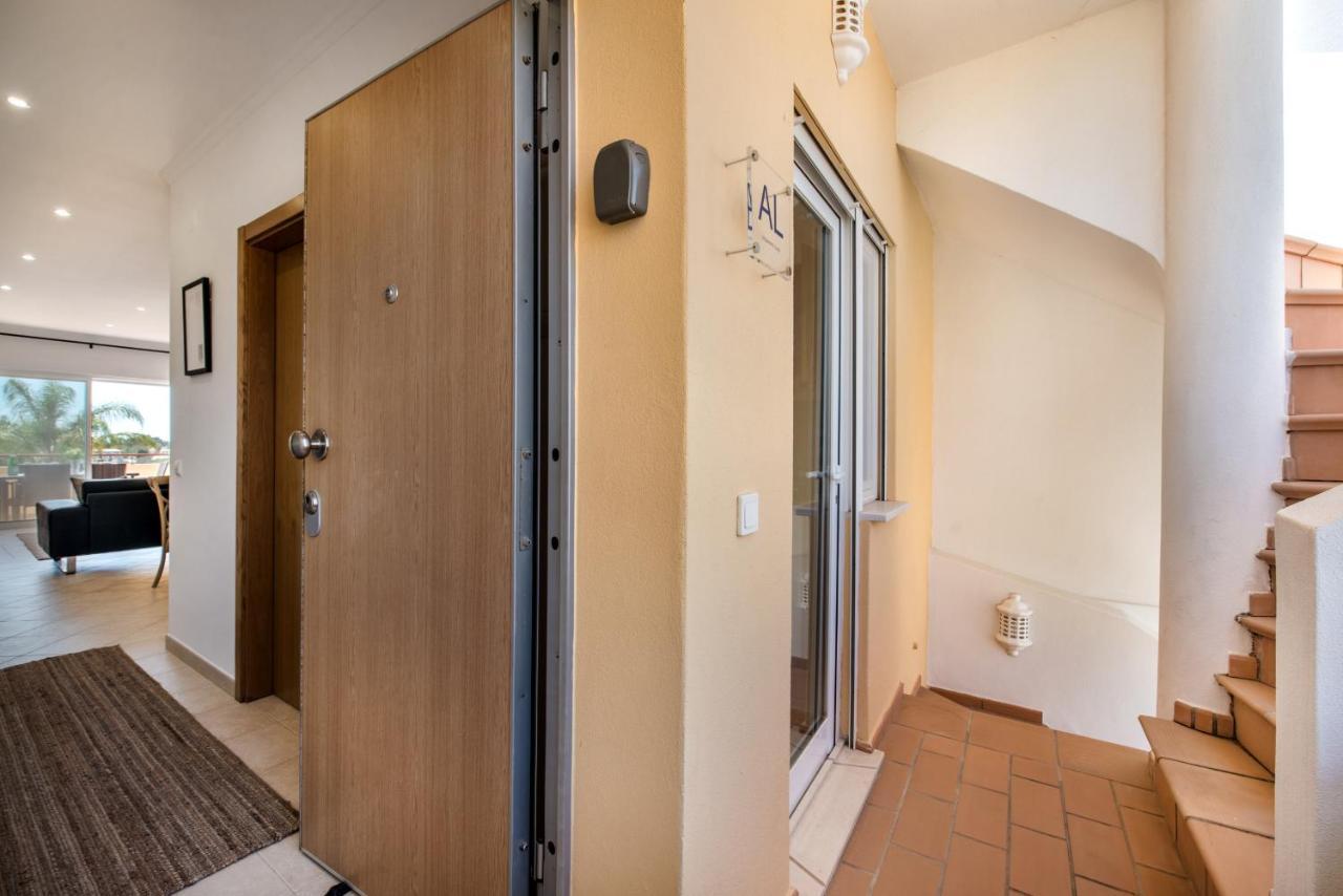 Beautiful Two Bedroom Apartment With Roof Terrace カルヴォエイロ エクステリア 写真