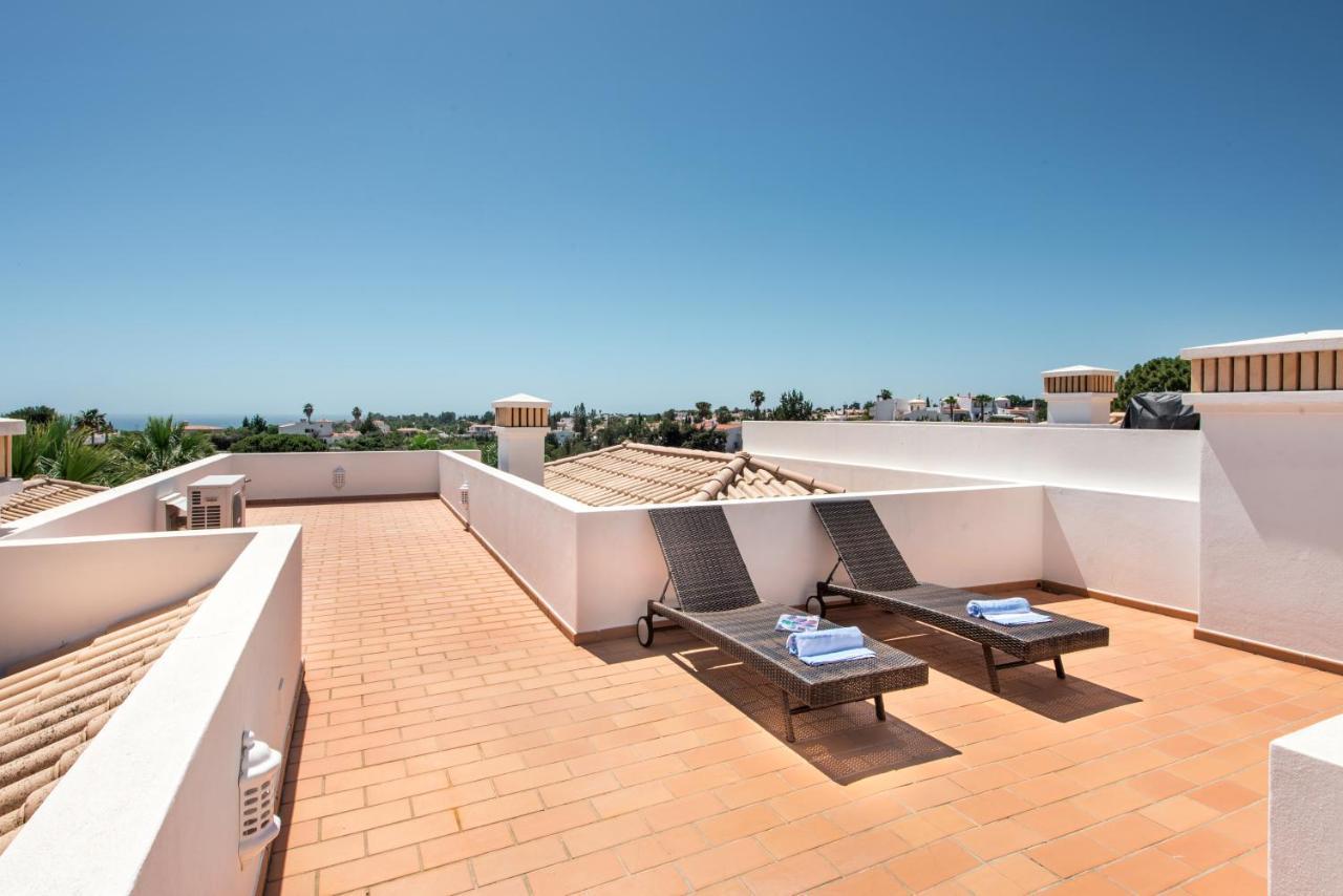 Beautiful Two Bedroom Apartment With Roof Terrace カルヴォエイロ エクステリア 写真